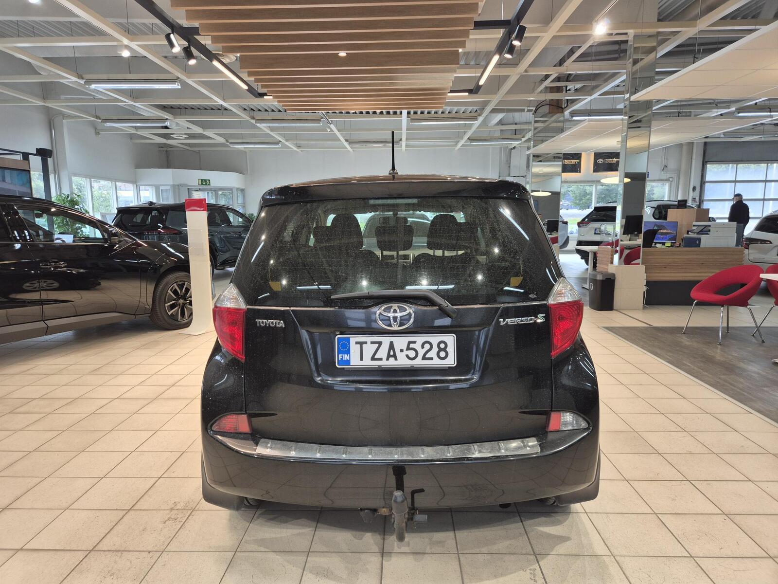 Toyota Verso-S 2014