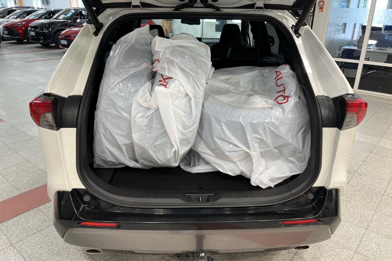 TOYOTA RAV4 15