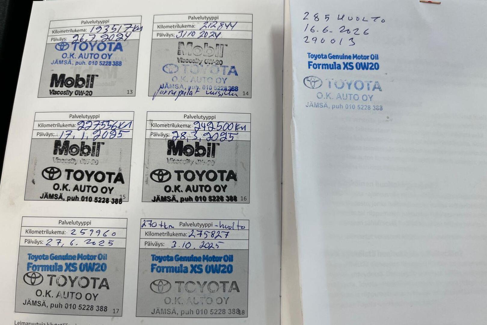 TOYOTA RAV4 21