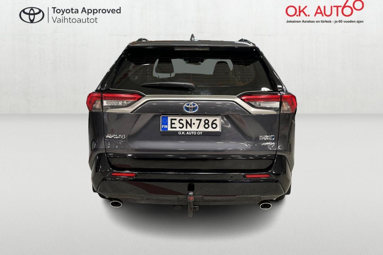TOYOTA RAV4 Plug-in 4