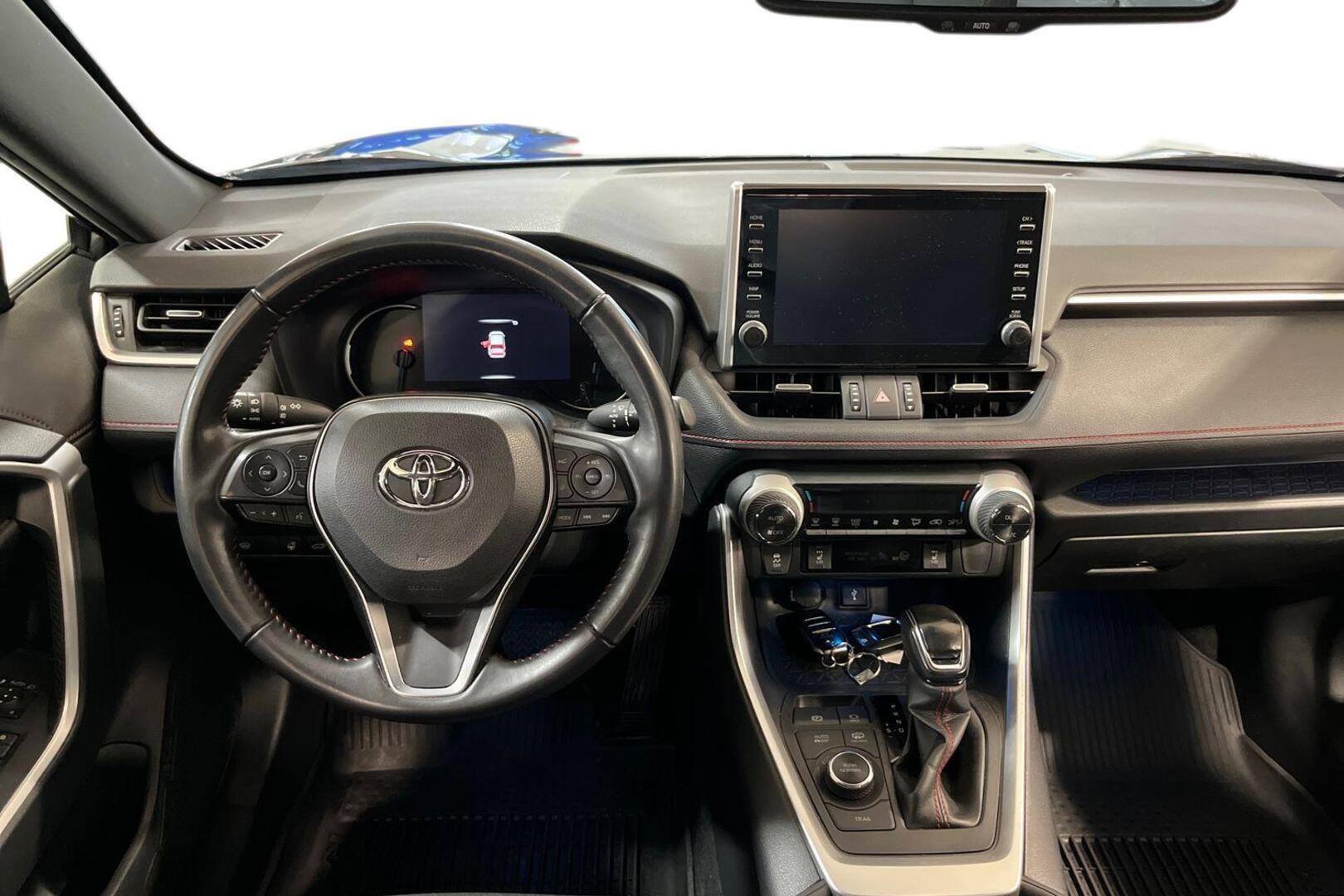 TOYOTA RAV4 Plug-in 13