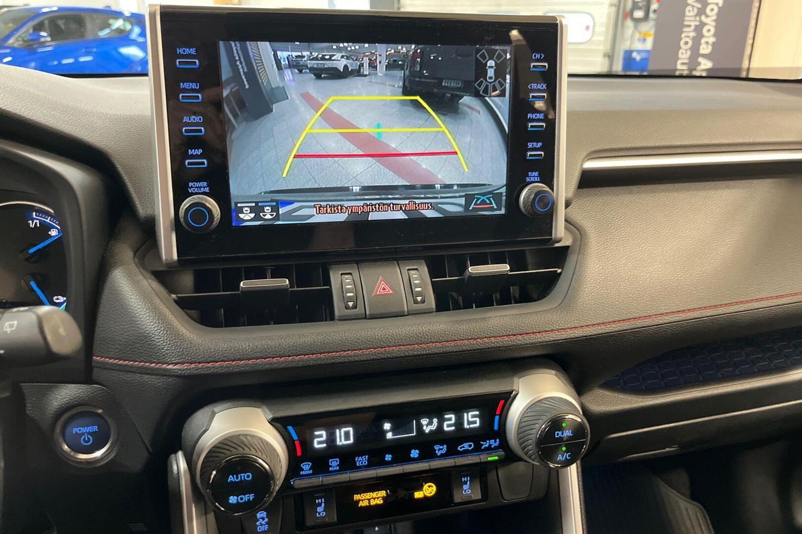 TOYOTA RAV4 Plug-in 16