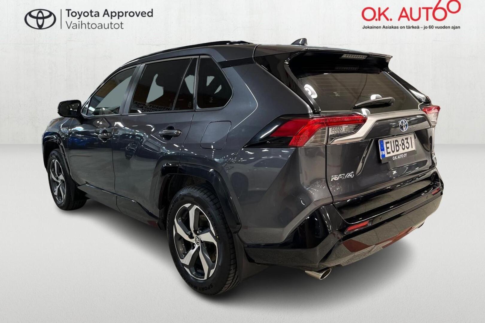 TOYOTA RAV4 Plug-in 4