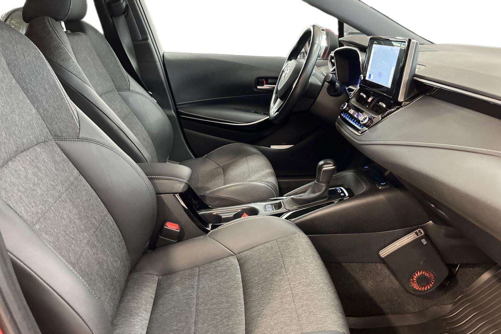 TOYOTA COROLLA 17