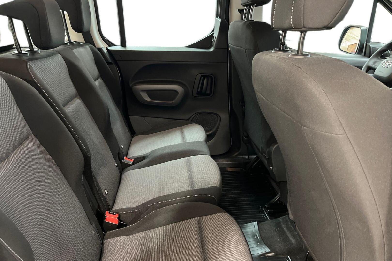 TOYOTA Proace CITY Verso 13