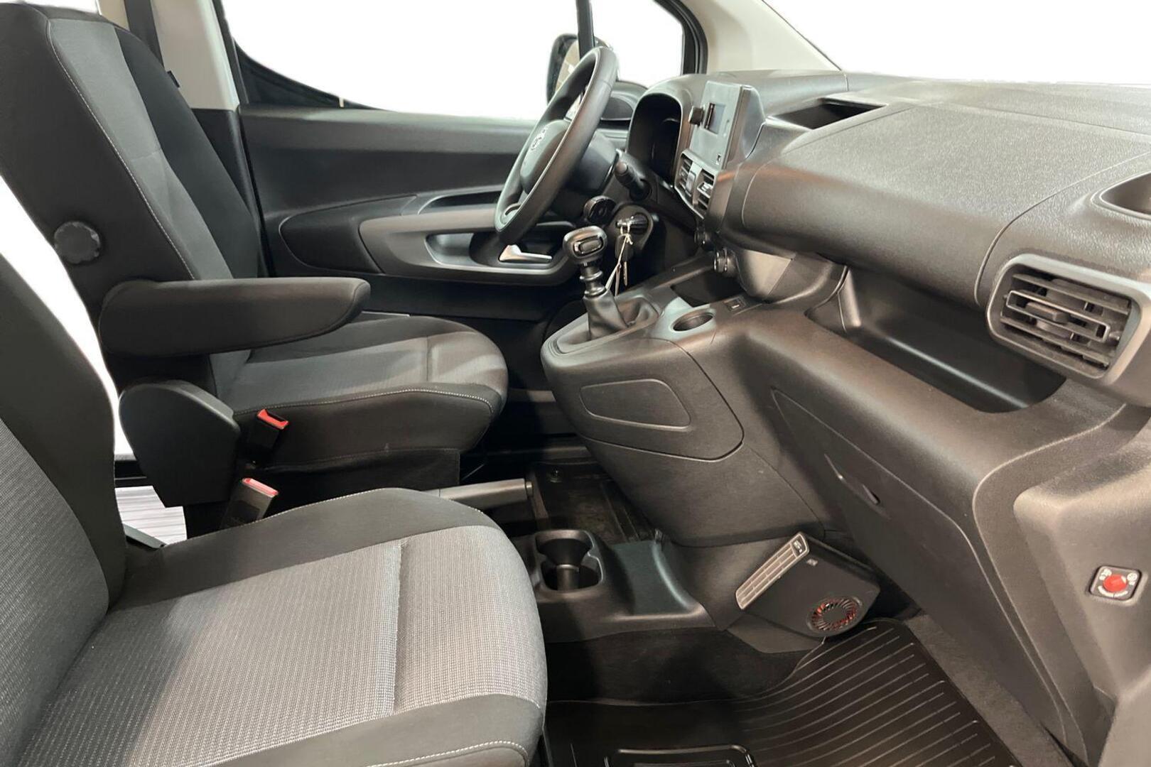 TOYOTA Proace CITY Verso 14