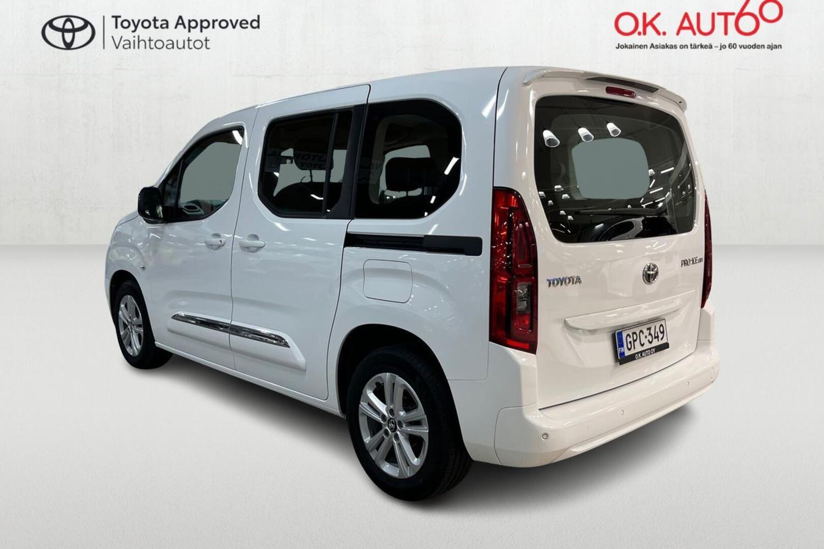 TOYOTA Proace CITY Verso 3