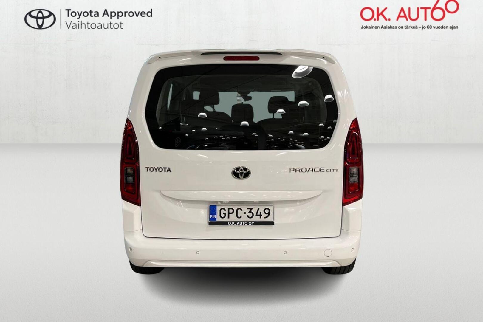 TOYOTA Proace CITY Verso 4