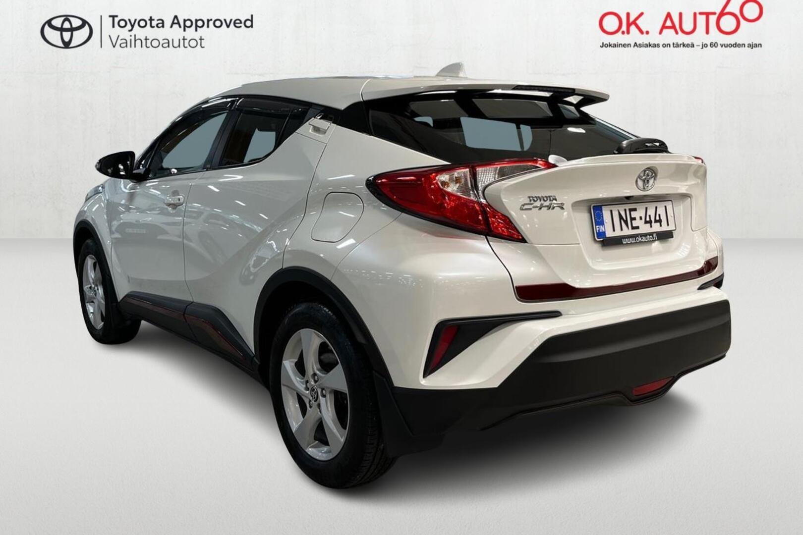 TOYOTA C-HR 3