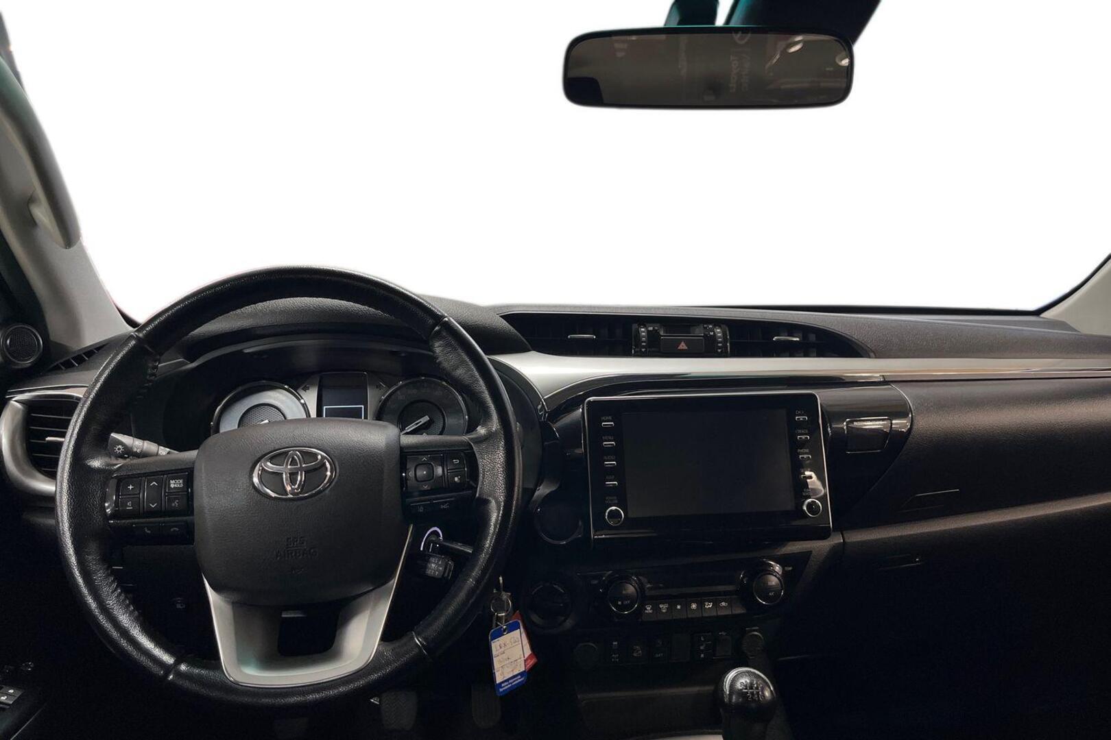 TOYOTA HILUX 10