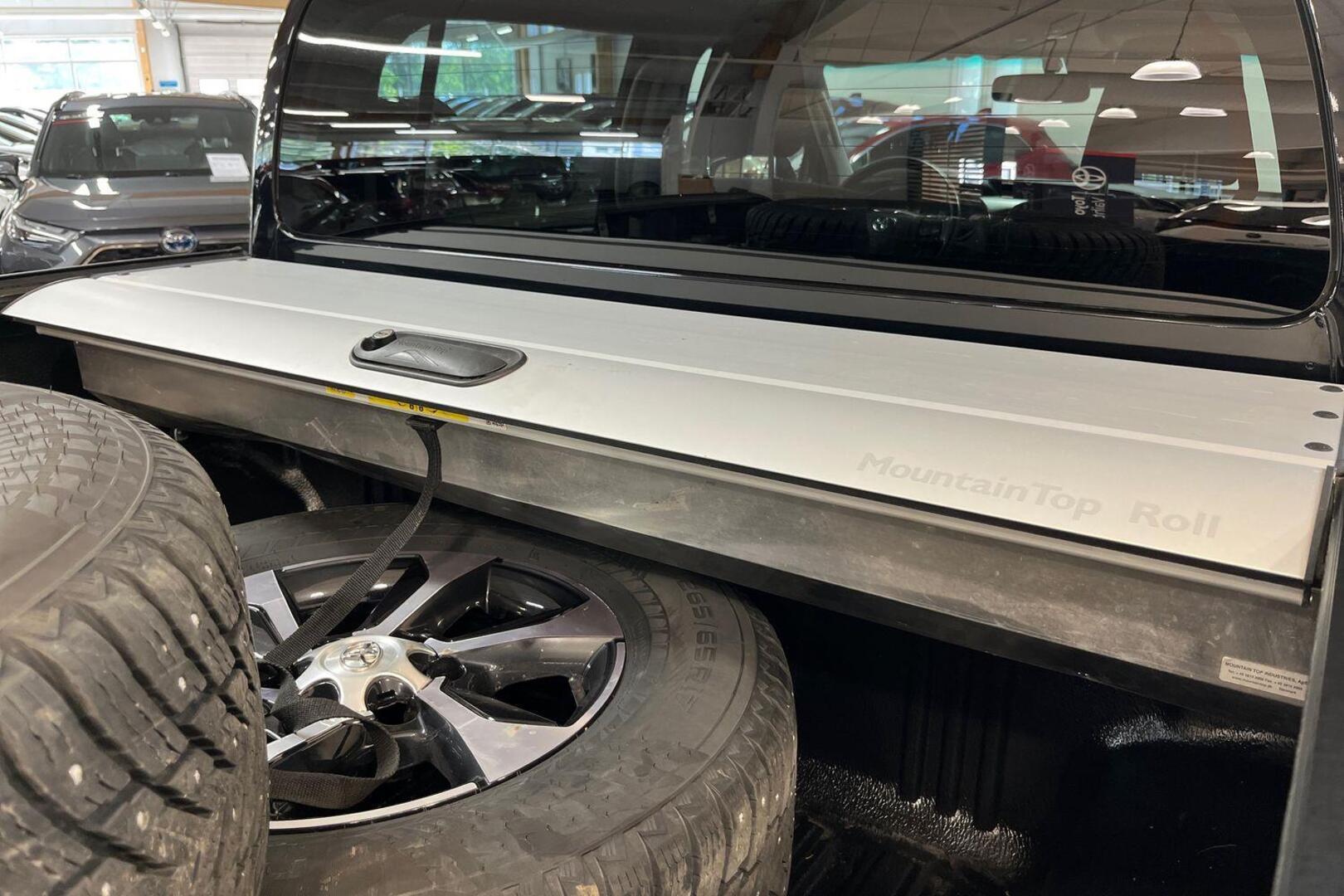 TOYOTA HILUX 20