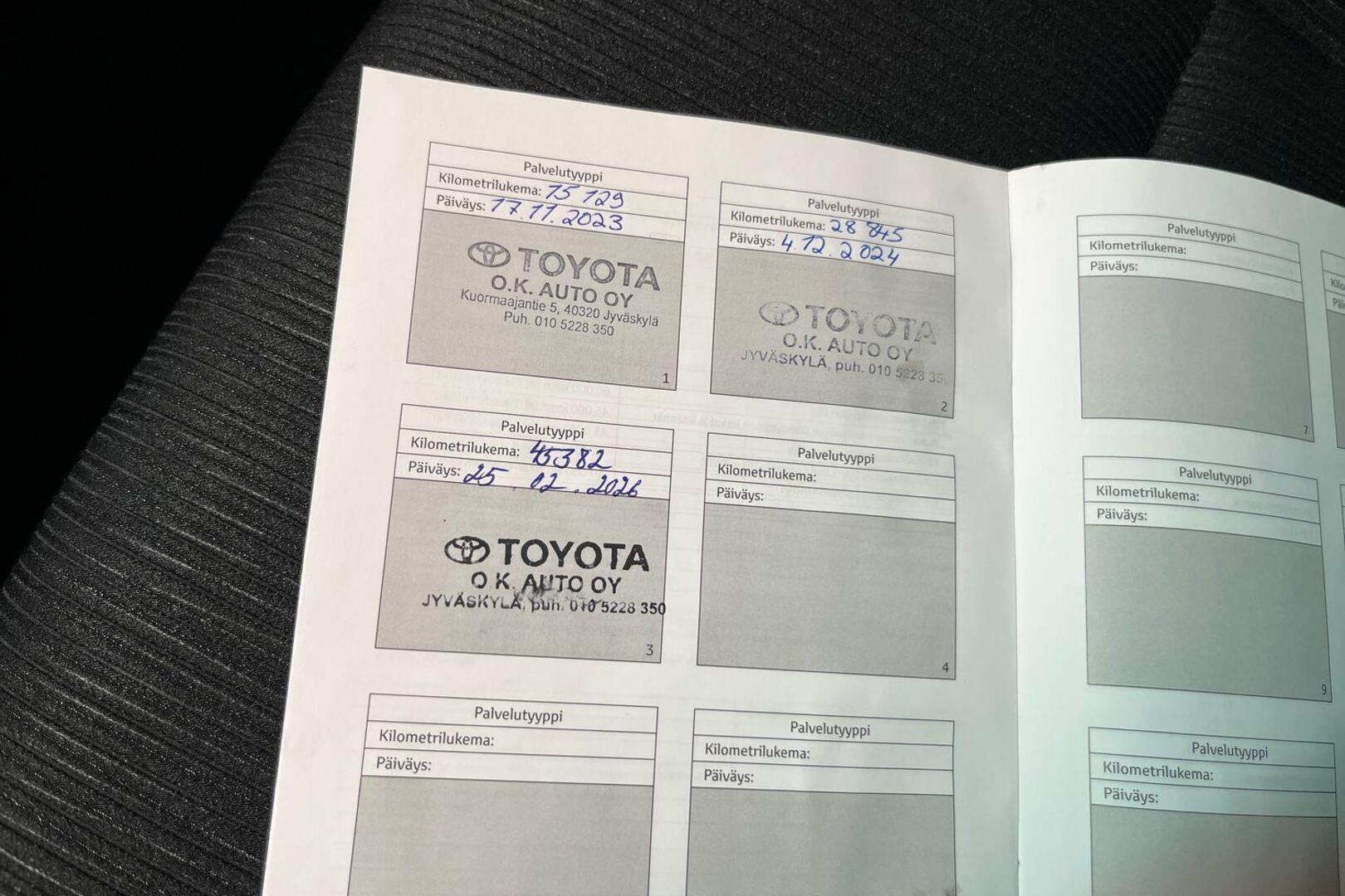 TOYOTA HILUX 22