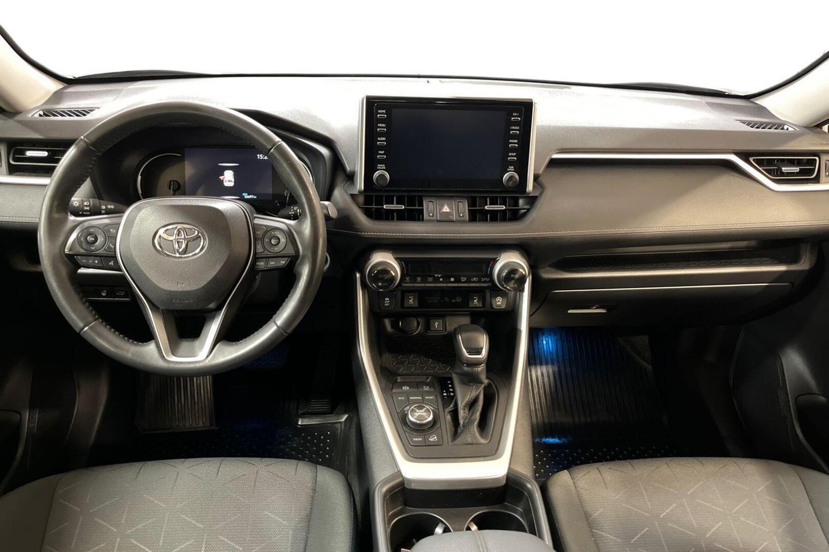 TOYOTA RAV4 10