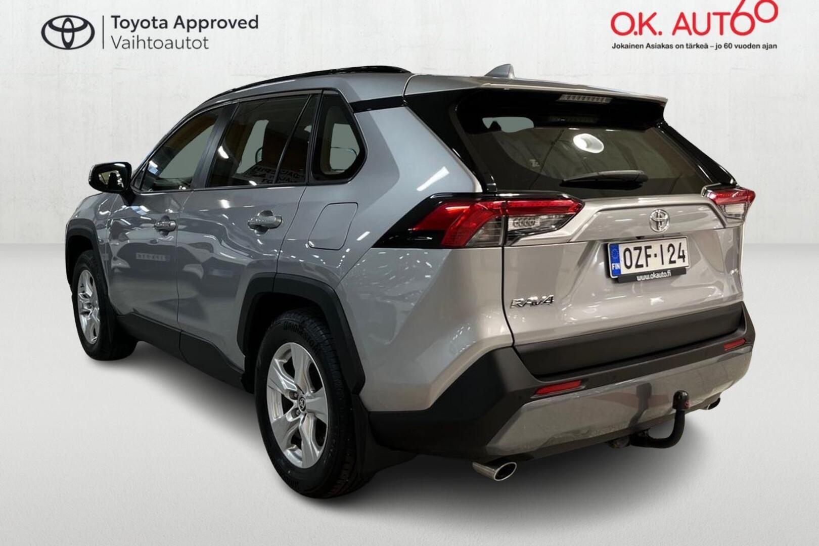 TOYOTA RAV4 3