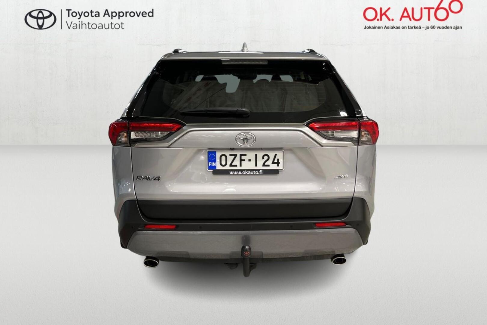 TOYOTA RAV4 4