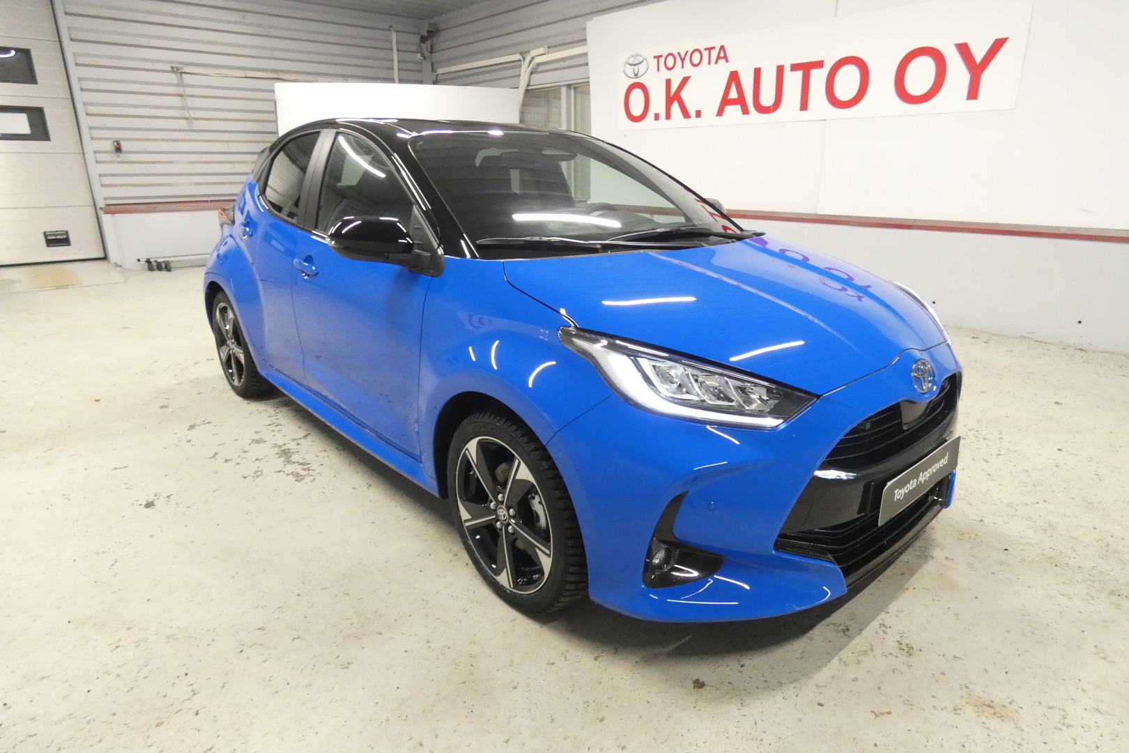 TOYOTA YARIS 7
