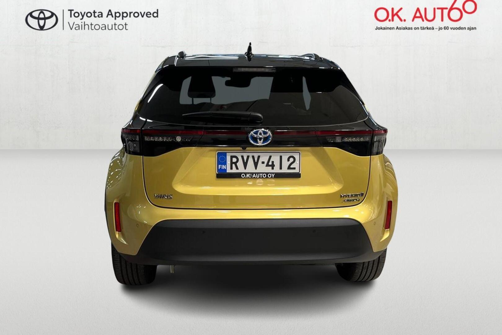 TOYOTA Yaris Cross 4