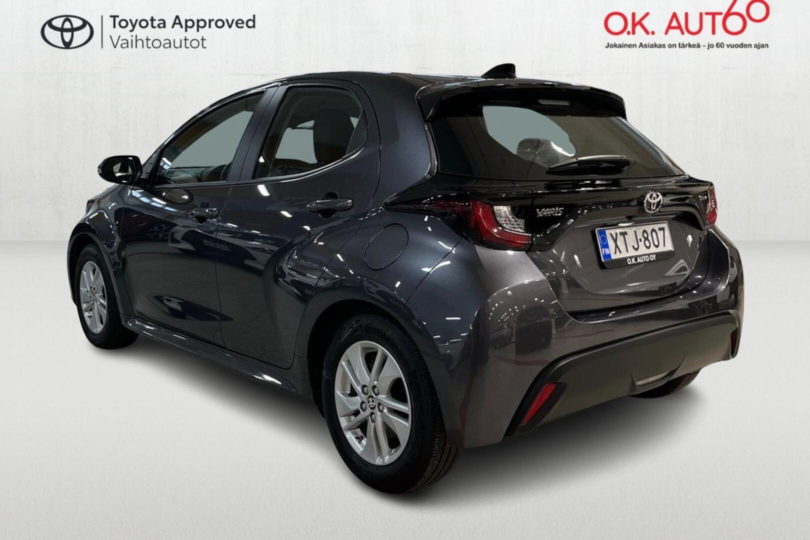 TOYOTA Yaris 3