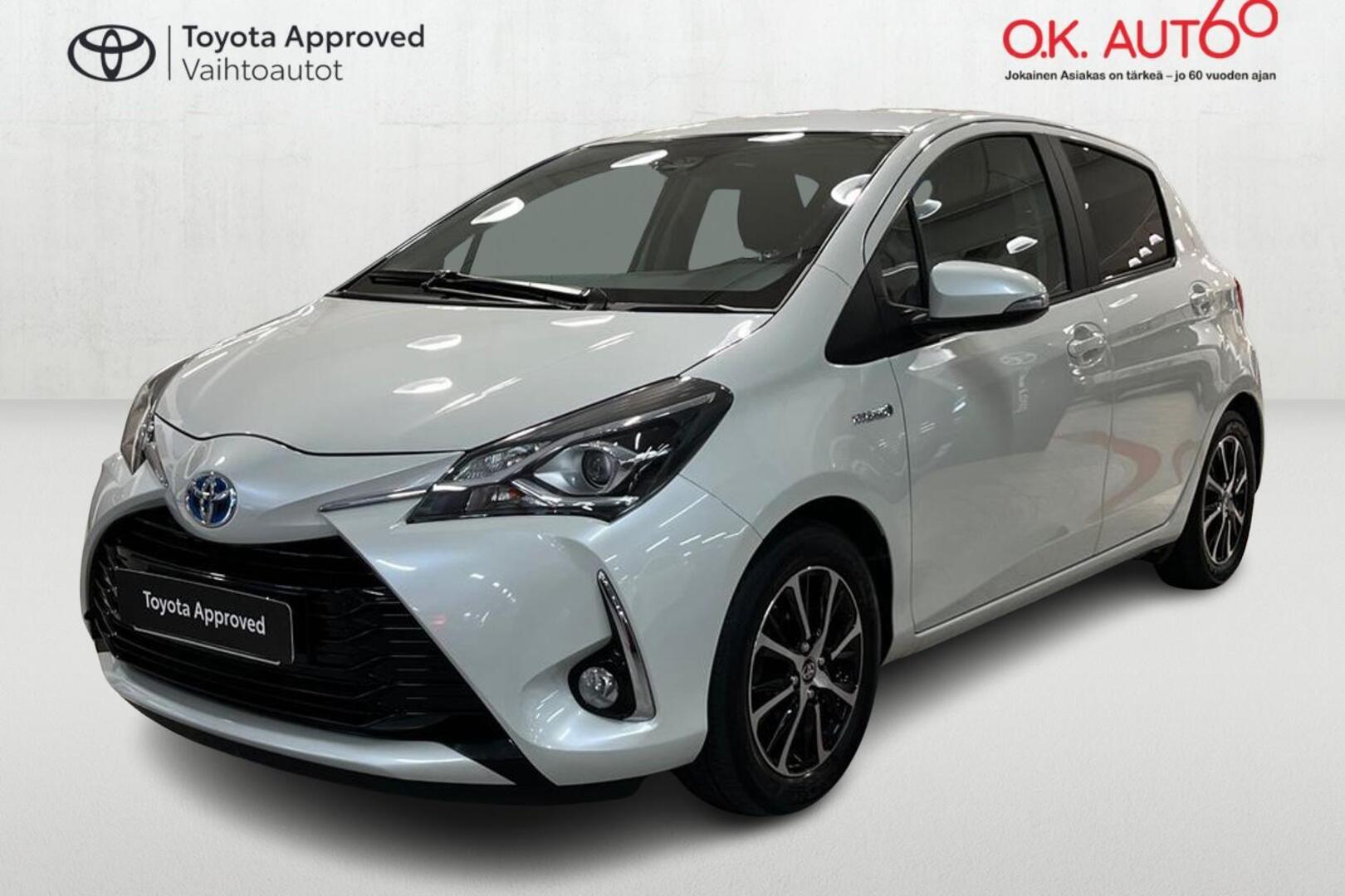 TOYOTA Yaris 1