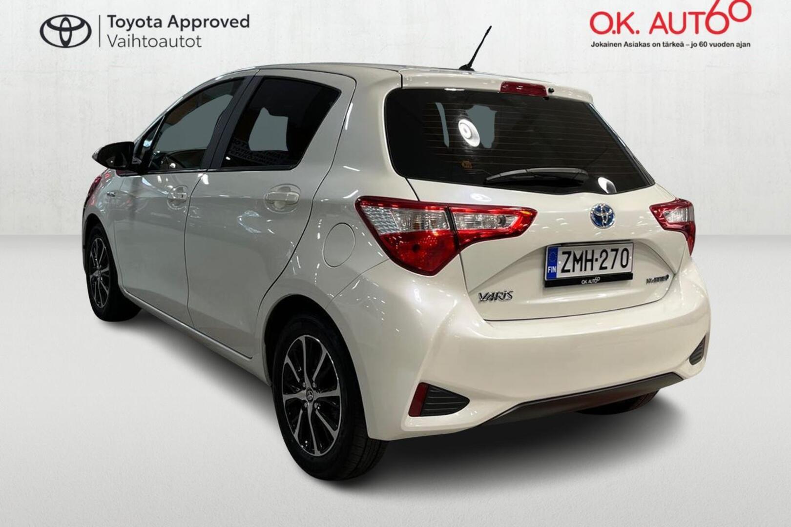 TOYOTA Yaris 3