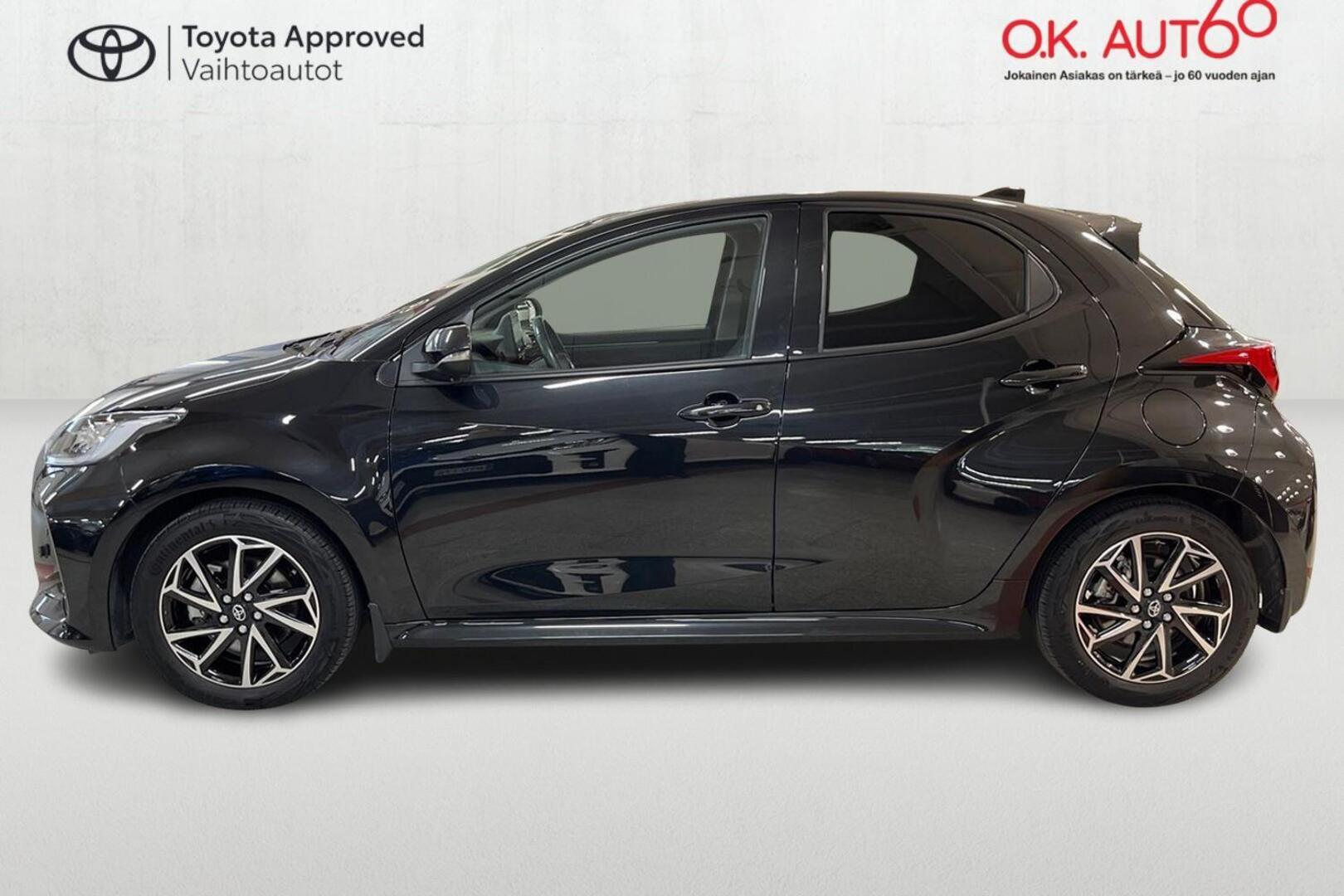 TOYOTA Yaris 2