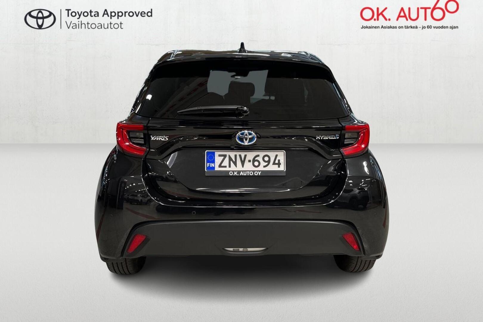 TOYOTA Yaris 4
