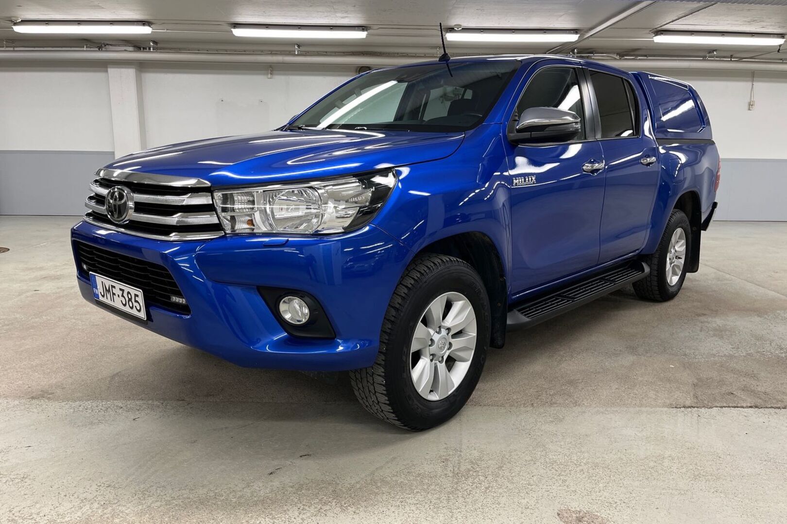 TOYOTA HILUX 1