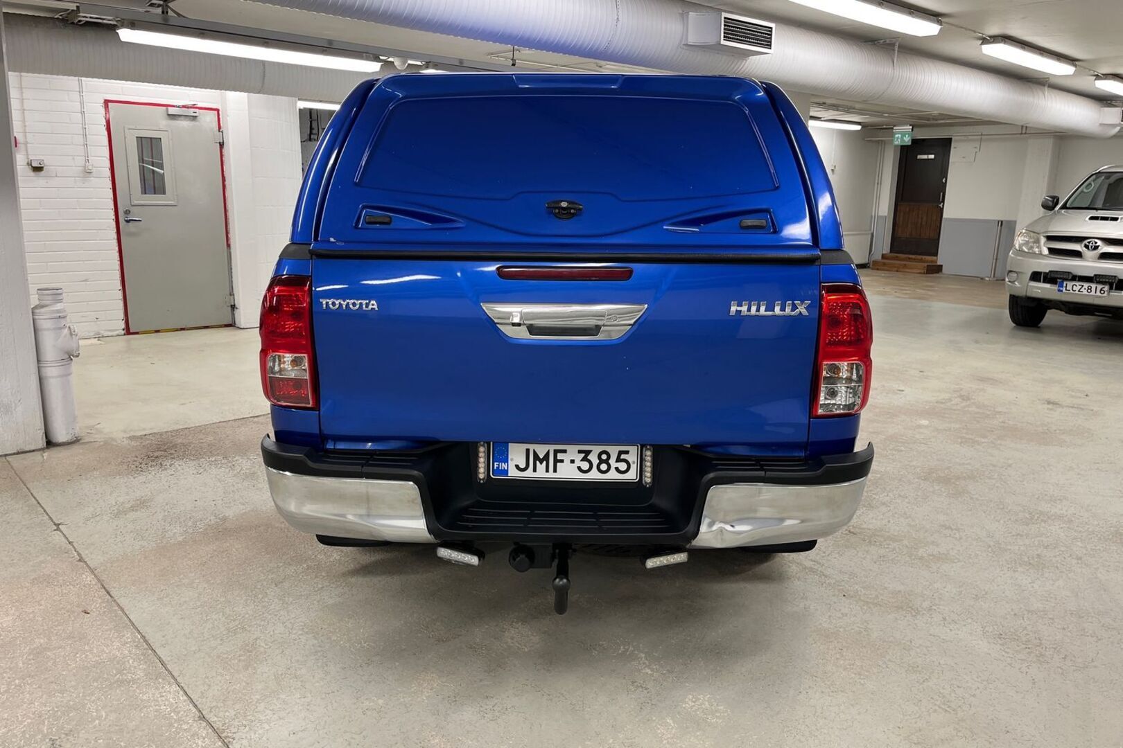 TOYOTA HILUX 4