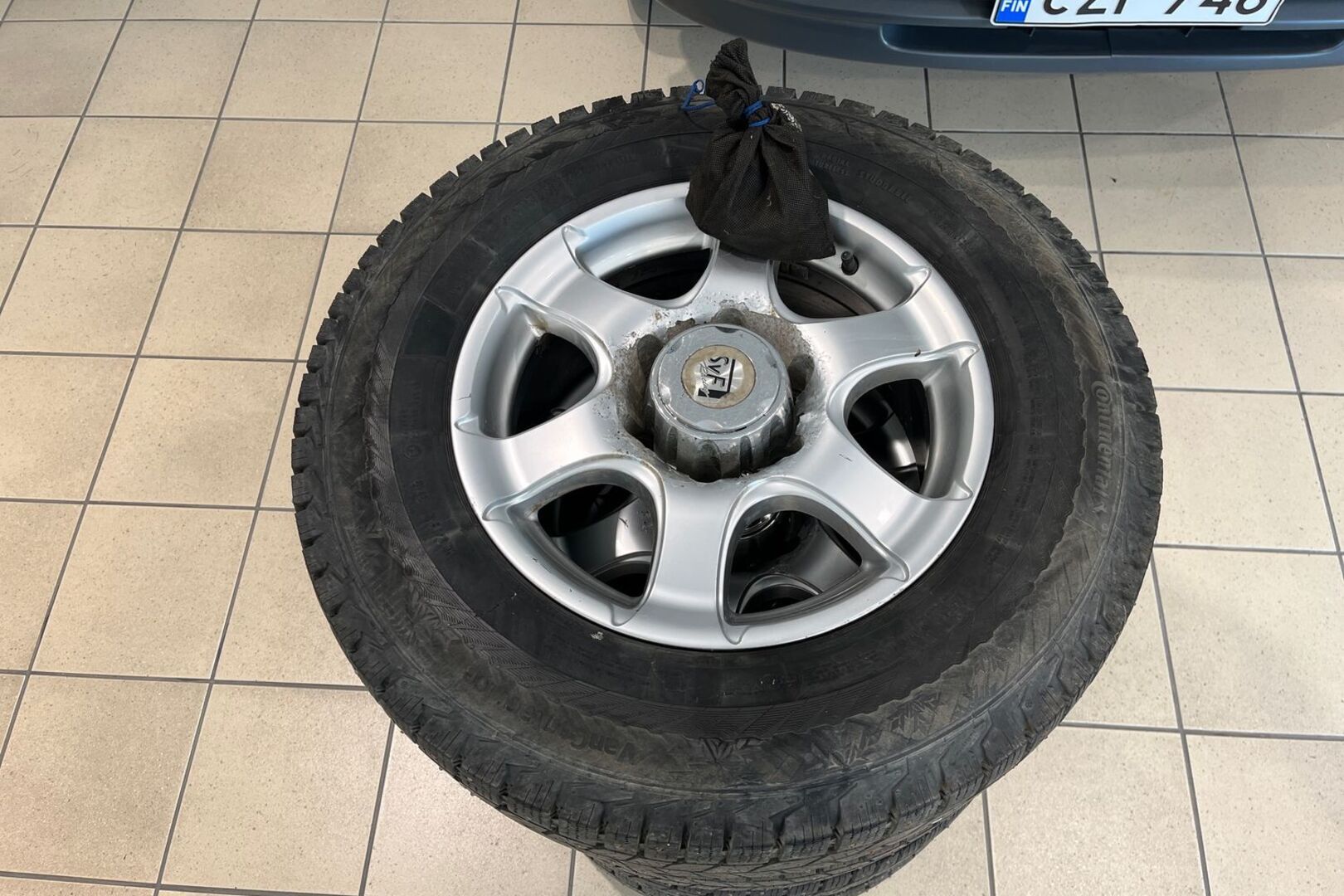 TOYOTA Hilux 24