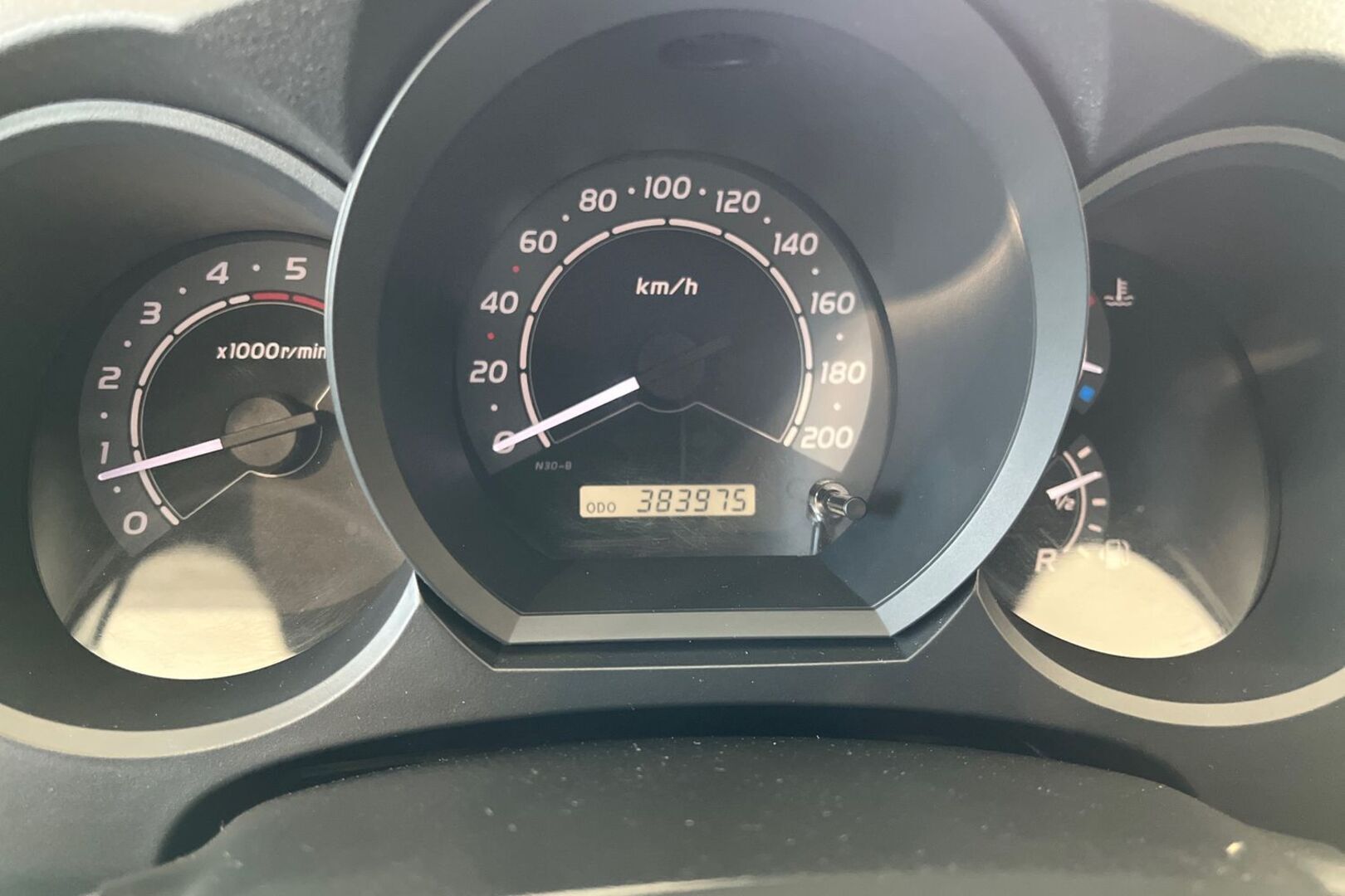 TOYOTA Hilux 29