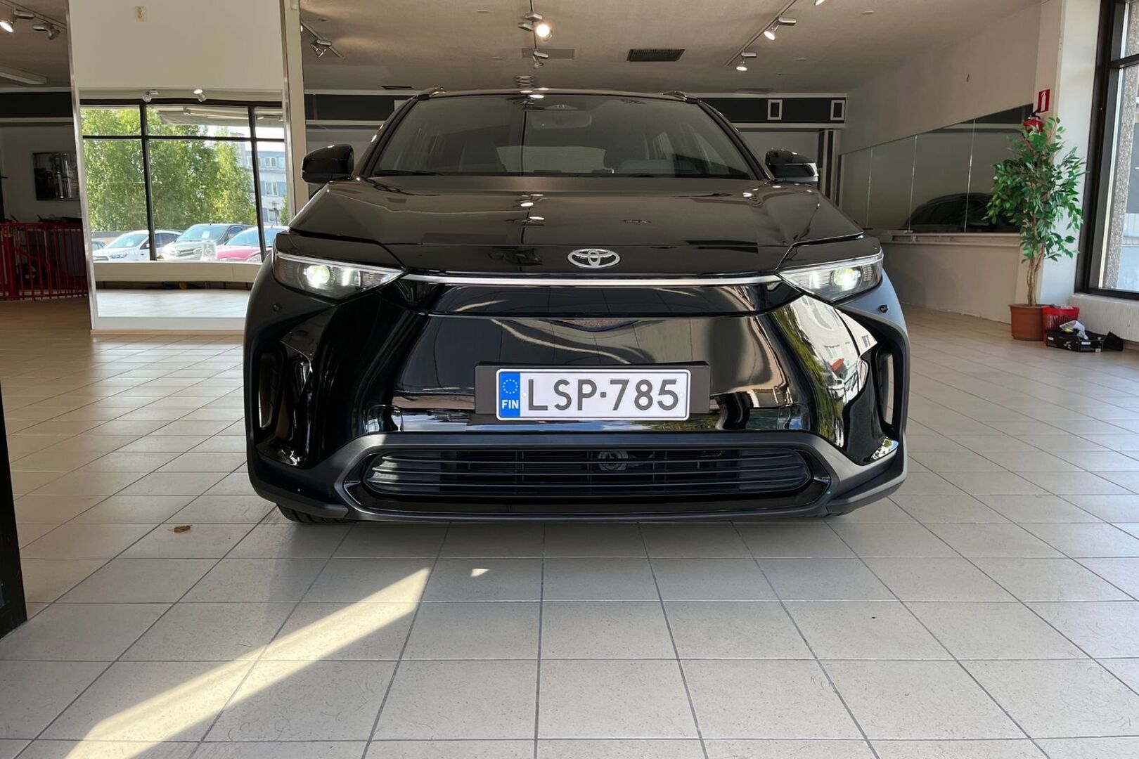 TOYOTA bZ4X 7