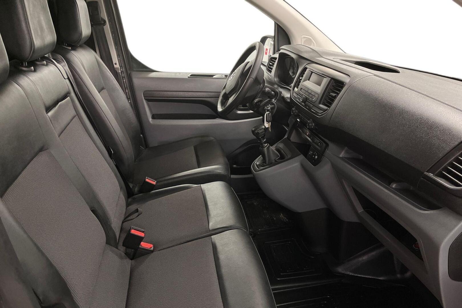 TOYOTA PROACE 16