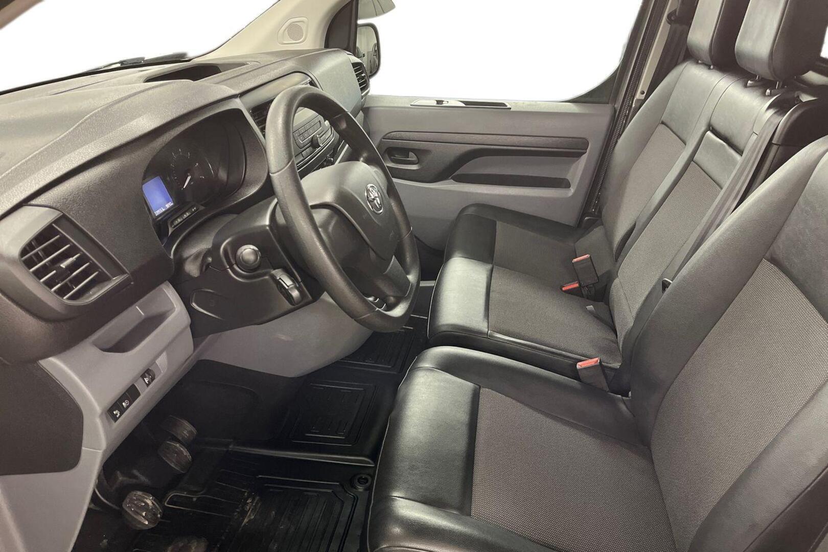 TOYOTA PROACE 9