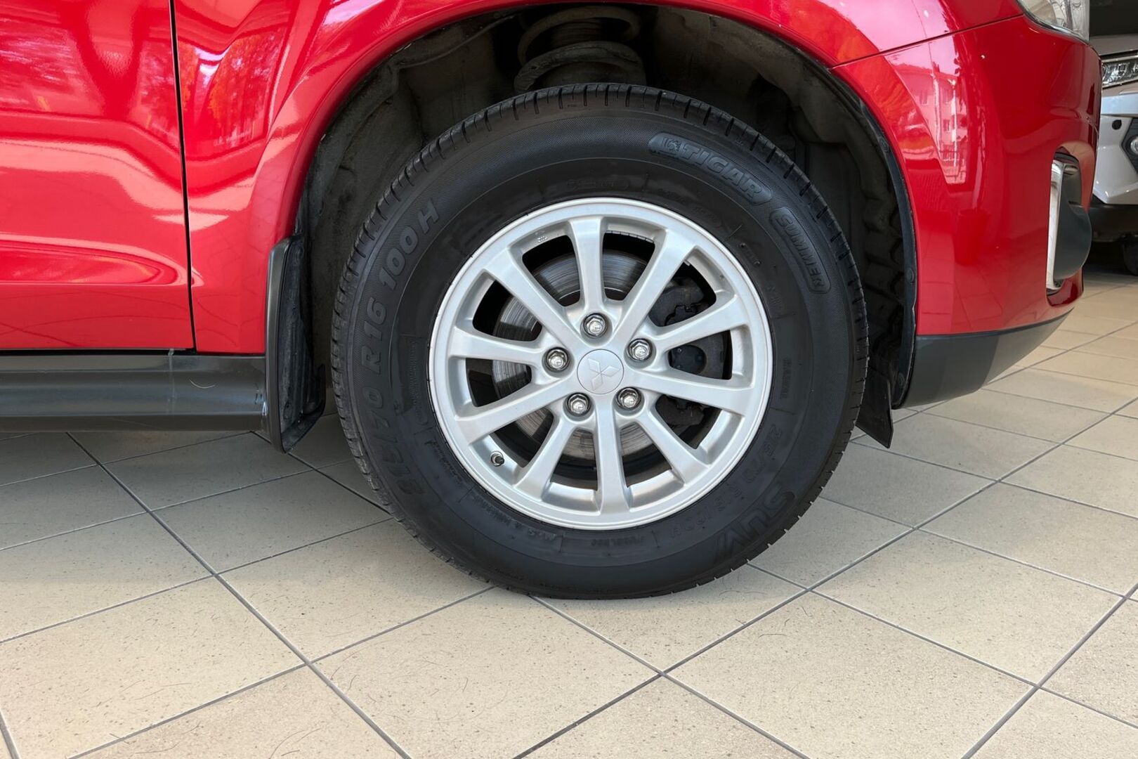MITSUBISHI ASX 18