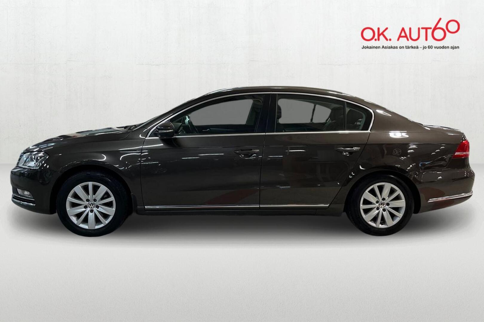 VOLKSWAGEN Passat 2