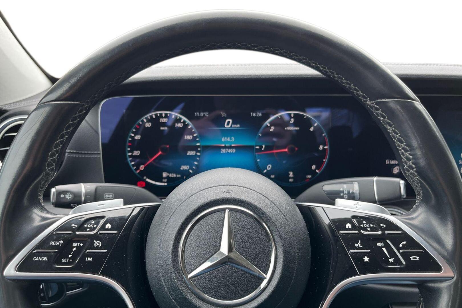 MERCEDES-BENZ E 12