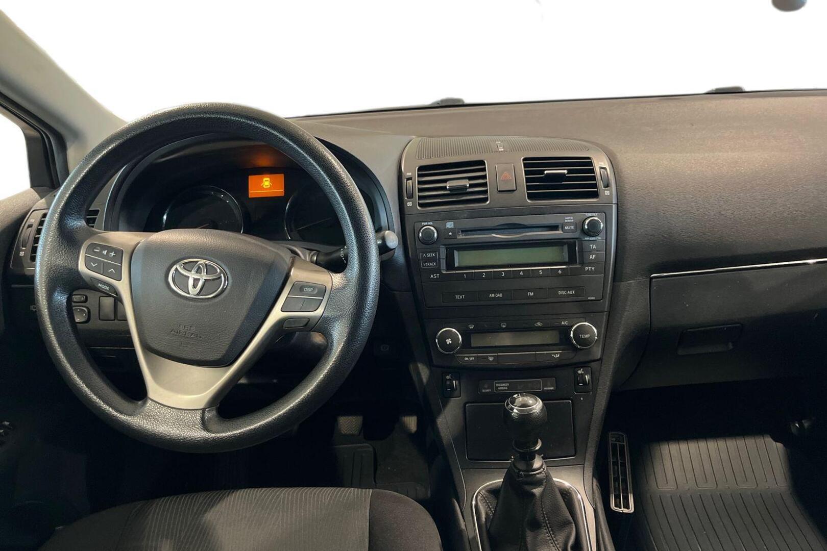 TOYOTA Avensis 10