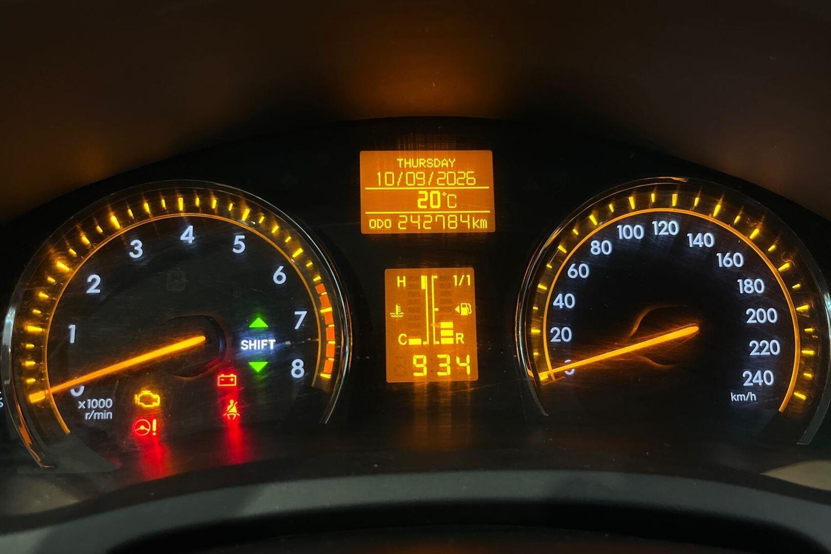 TOYOTA Avensis 13