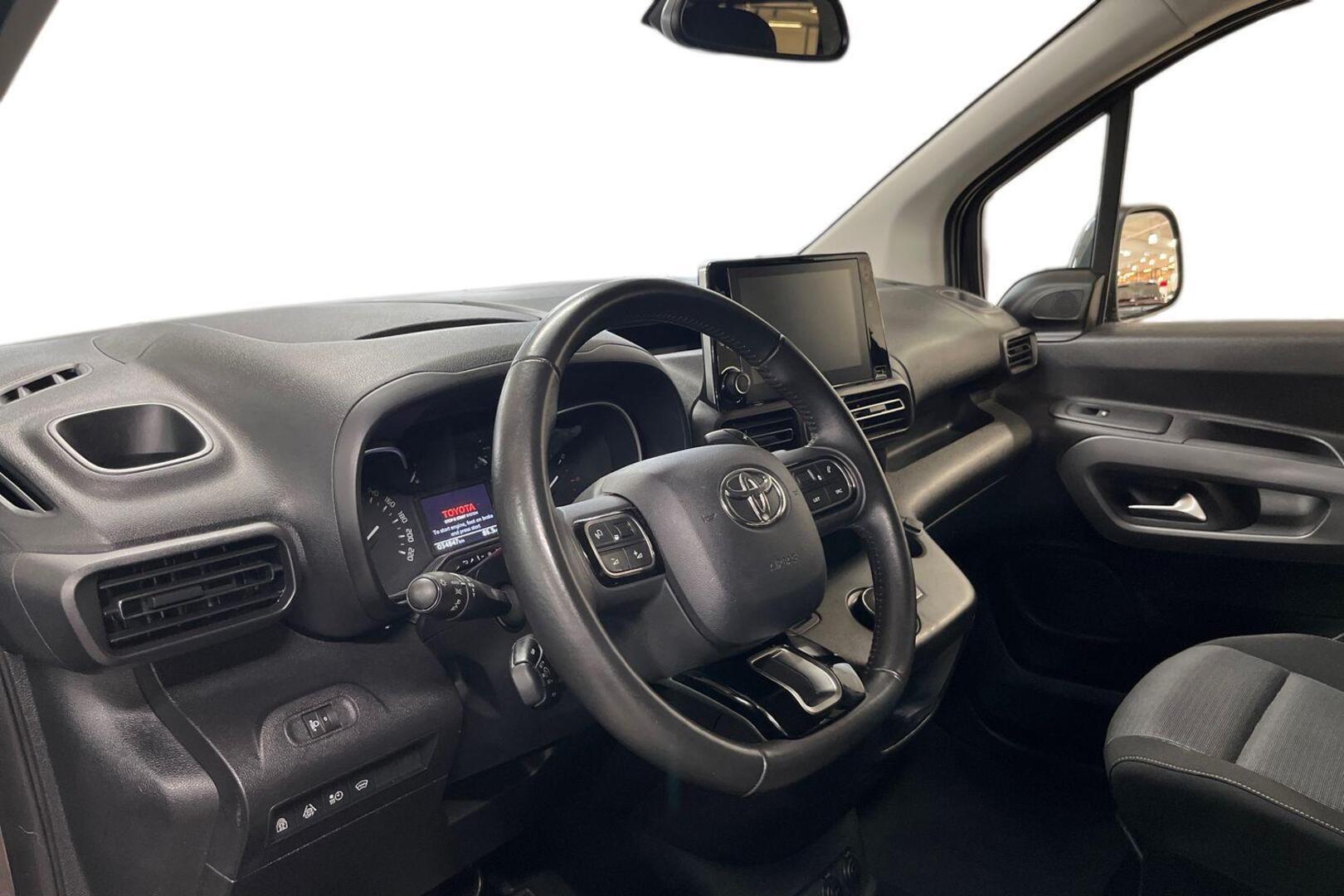 TOYOTA Proace CITY Verso 11