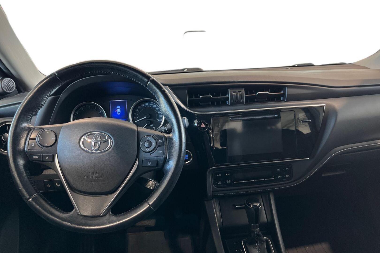 TOYOTA Corolla 12