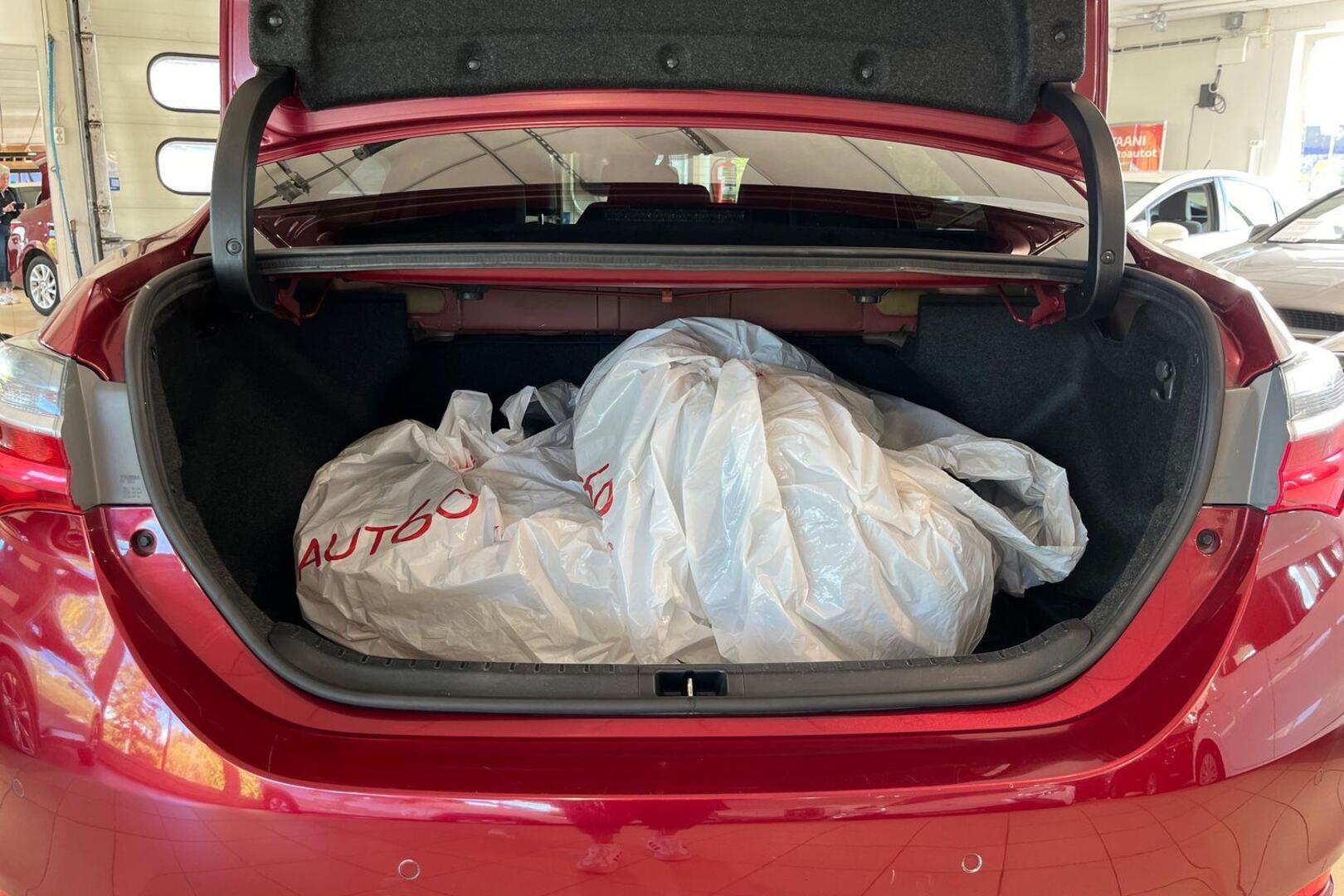 TOYOTA Corolla 17