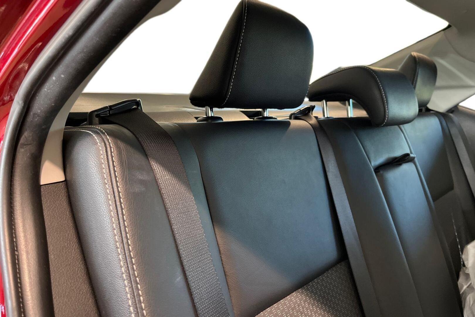 TOYOTA Corolla 18