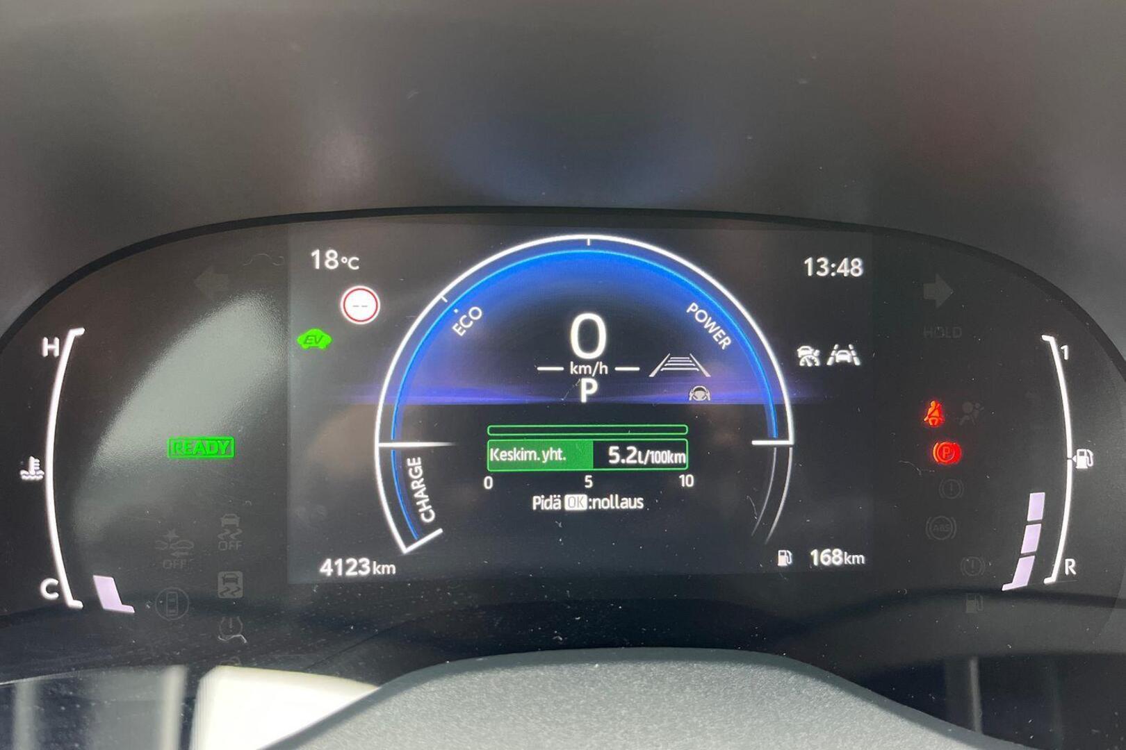 TOYOTA Yaris Cross 15