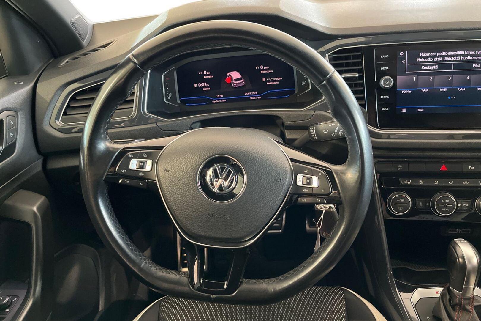 VOLKSWAGEN T-Roc 12