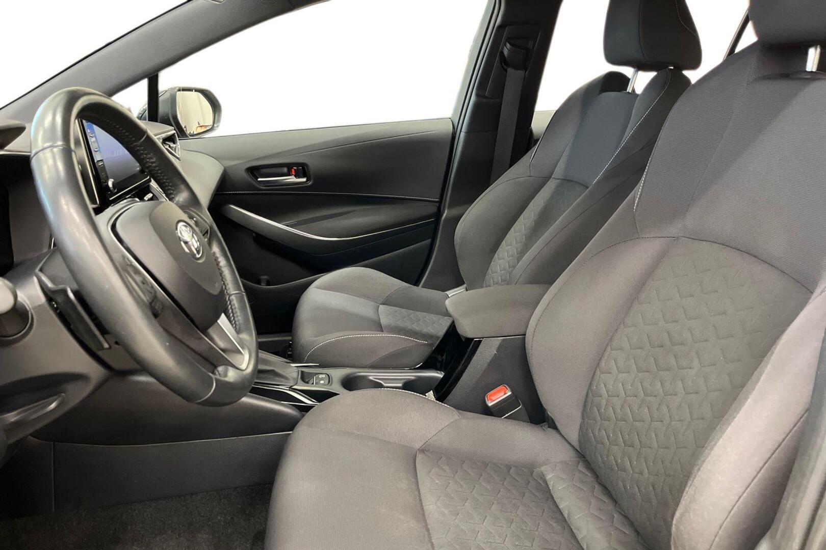 TOYOTA Corolla 9