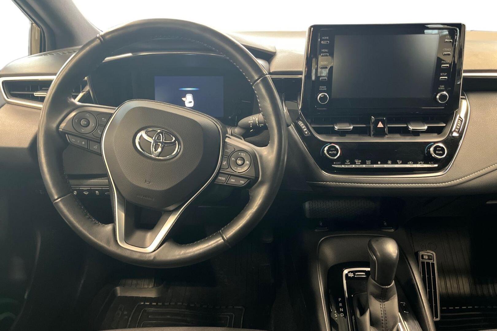 TOYOTA Corolla 13