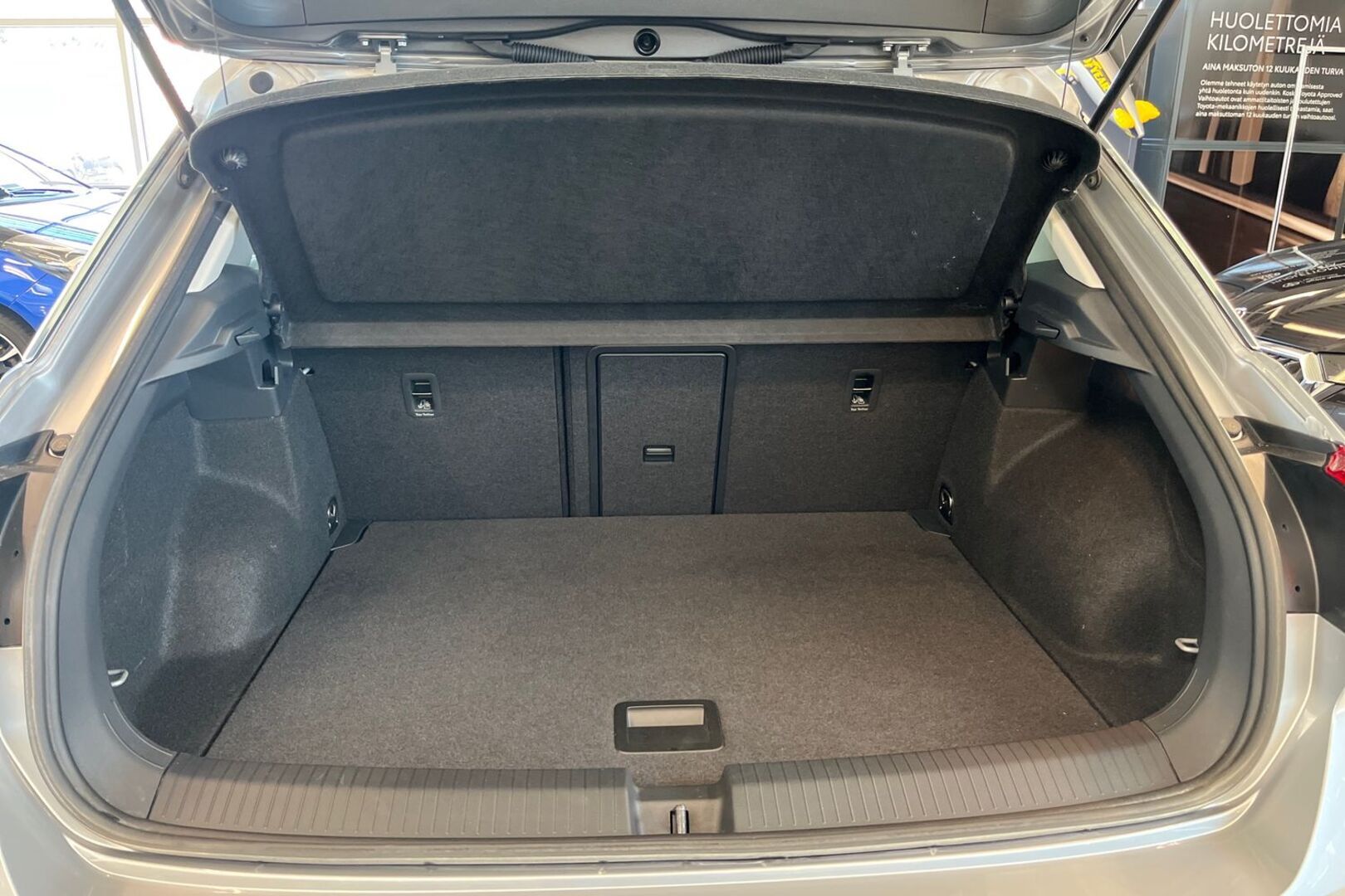 VOLKSWAGEN T-Roc 15