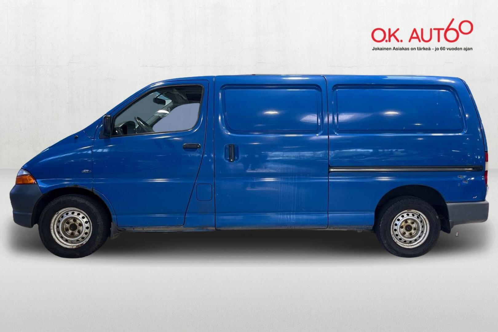 TOYOTA Hiace 2