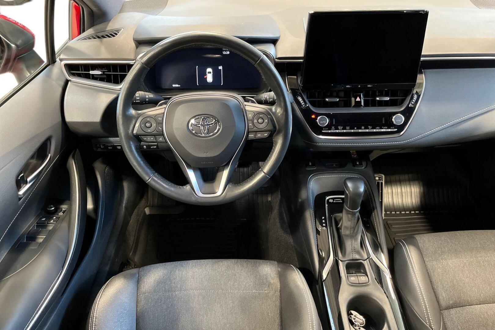 TOYOTA COROLLA 13