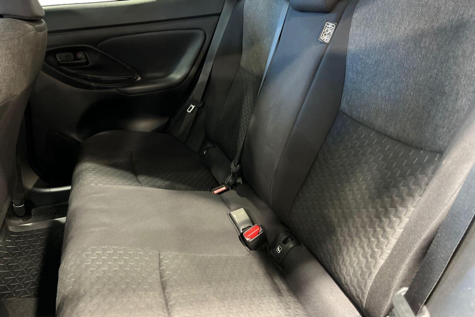 TOYOTA Yaris Cross 19